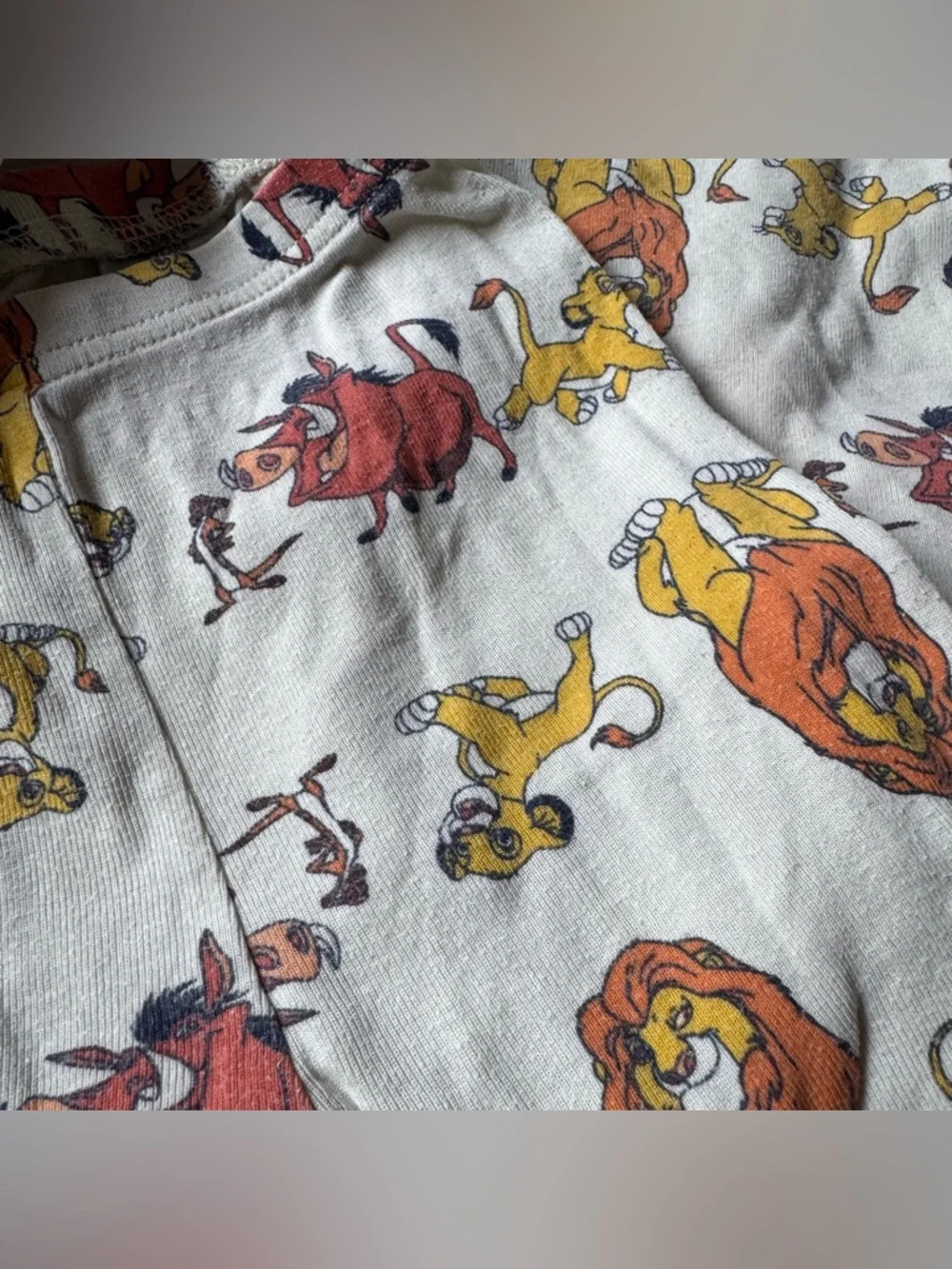 Baby Gap Pajama Set - Lion King - 2T - Picture 6 of 8